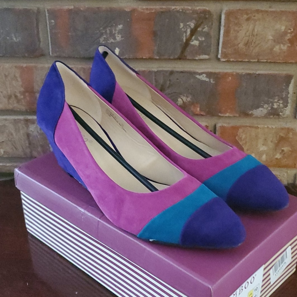 Brand New Bamboo Brand Wedges